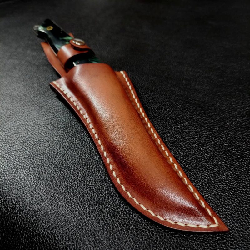 Leather sheath. Sarung pisau kulit 6 inchi