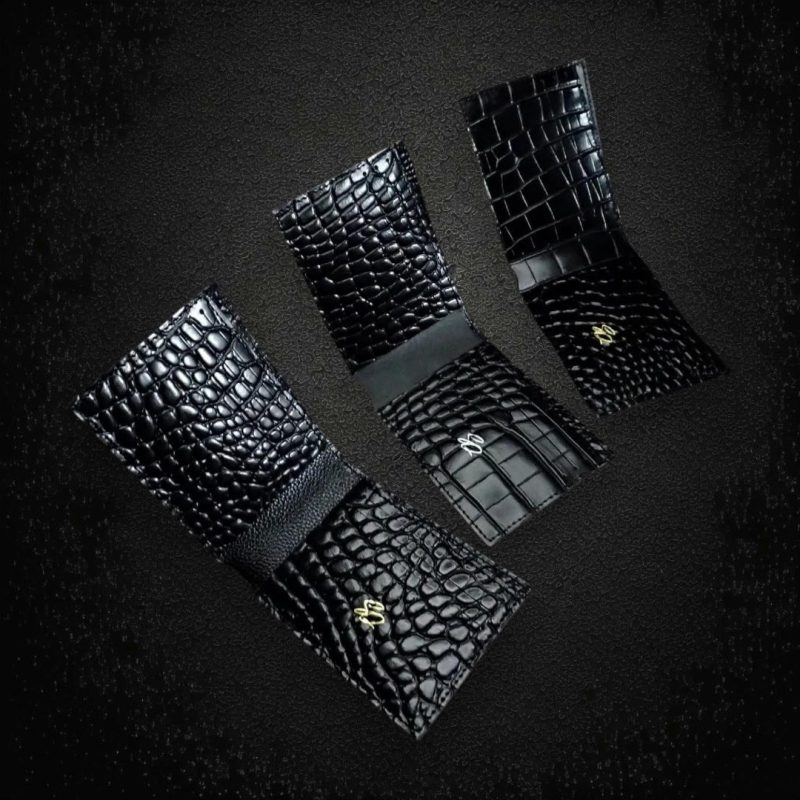 8 Card slot - Black Croc embossed leather